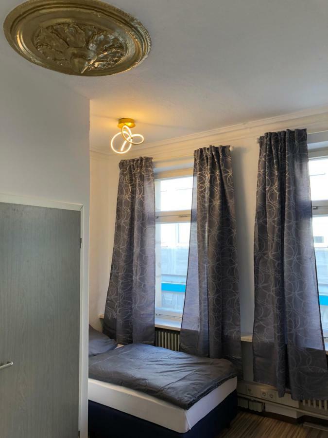 Downtown City - Privaterooms Fuerth Exterior photo