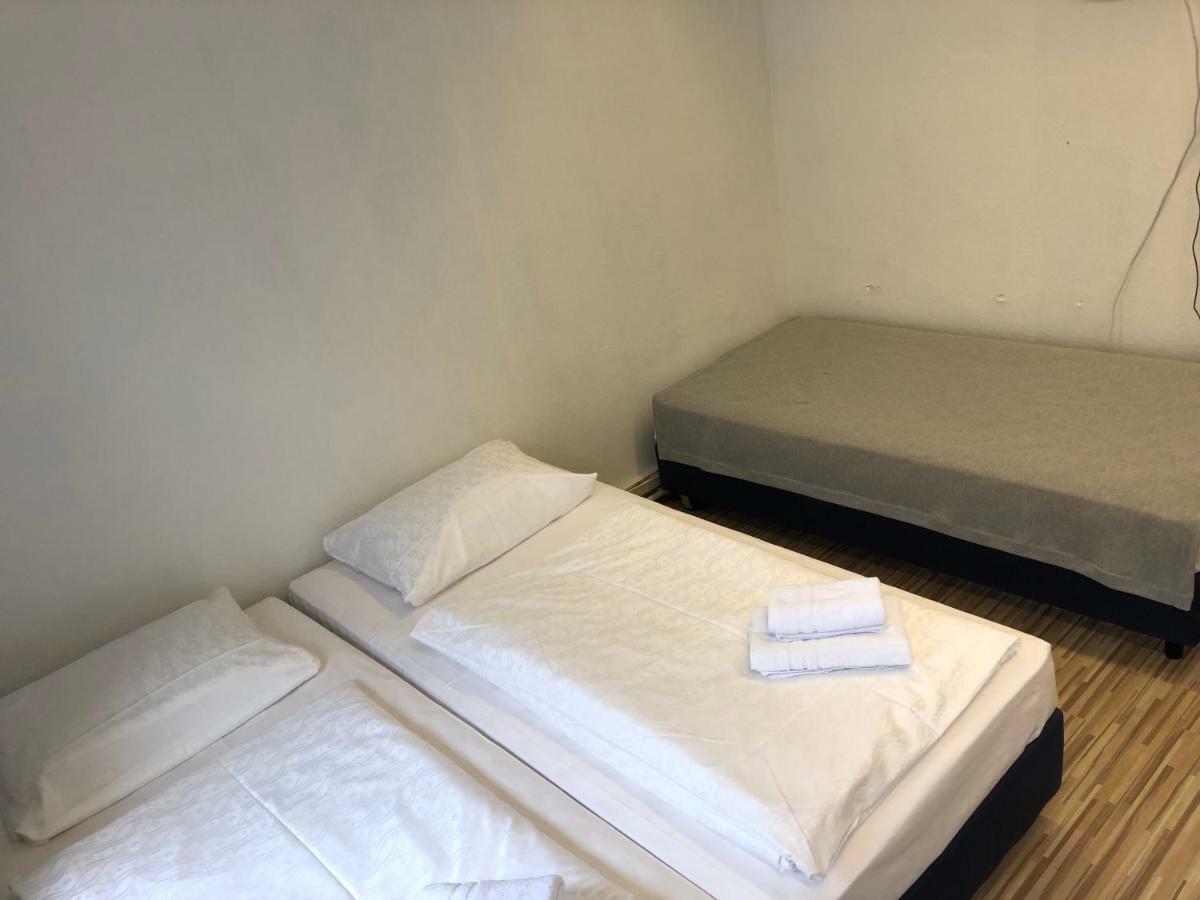 Downtown City - Privaterooms Fuerth Exterior photo
